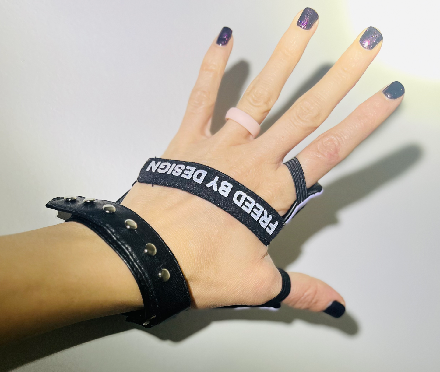 Versatile Non-Slip Grip Disability Gloves image 4